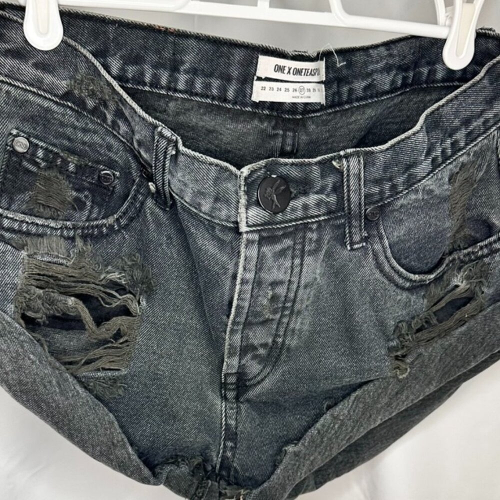 One X One Teaspoon Distressed Black Denim Shorts - Picture 8 of 16